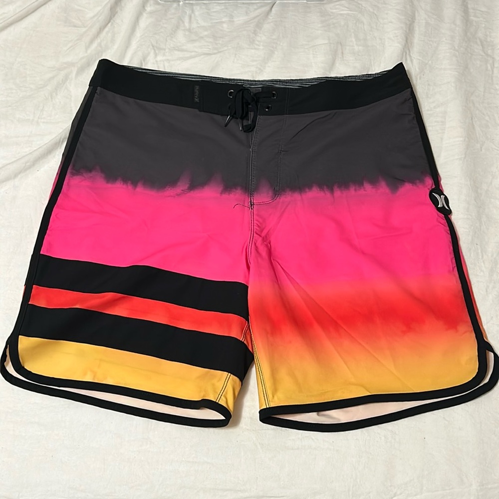 Hurley Block Party Board Shorts 18”